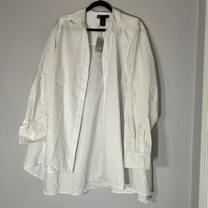 NWT Lane Bryan’s Classic White Button Down